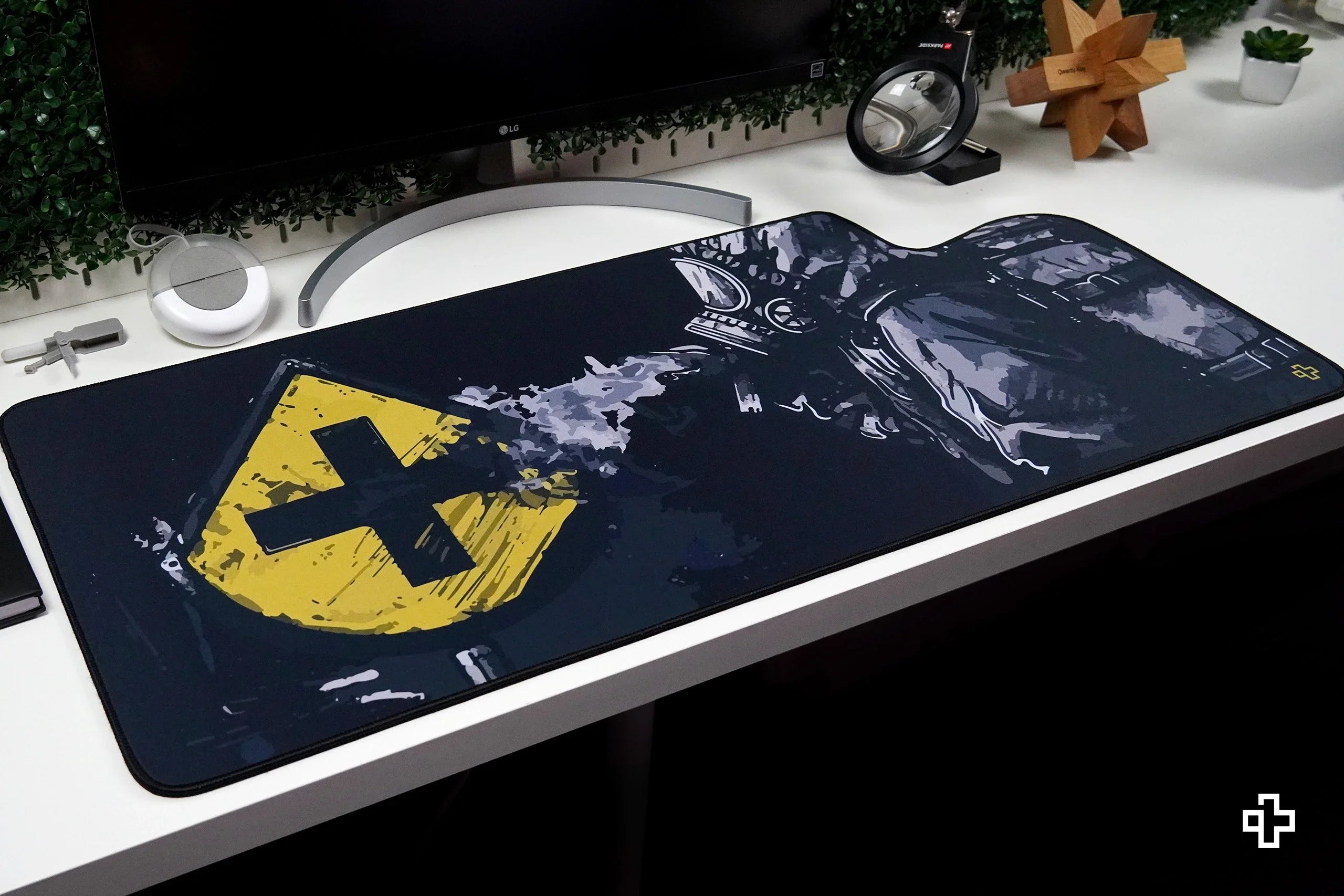 QwertyKey Fallout Deskmat 4mm Stitched Edges