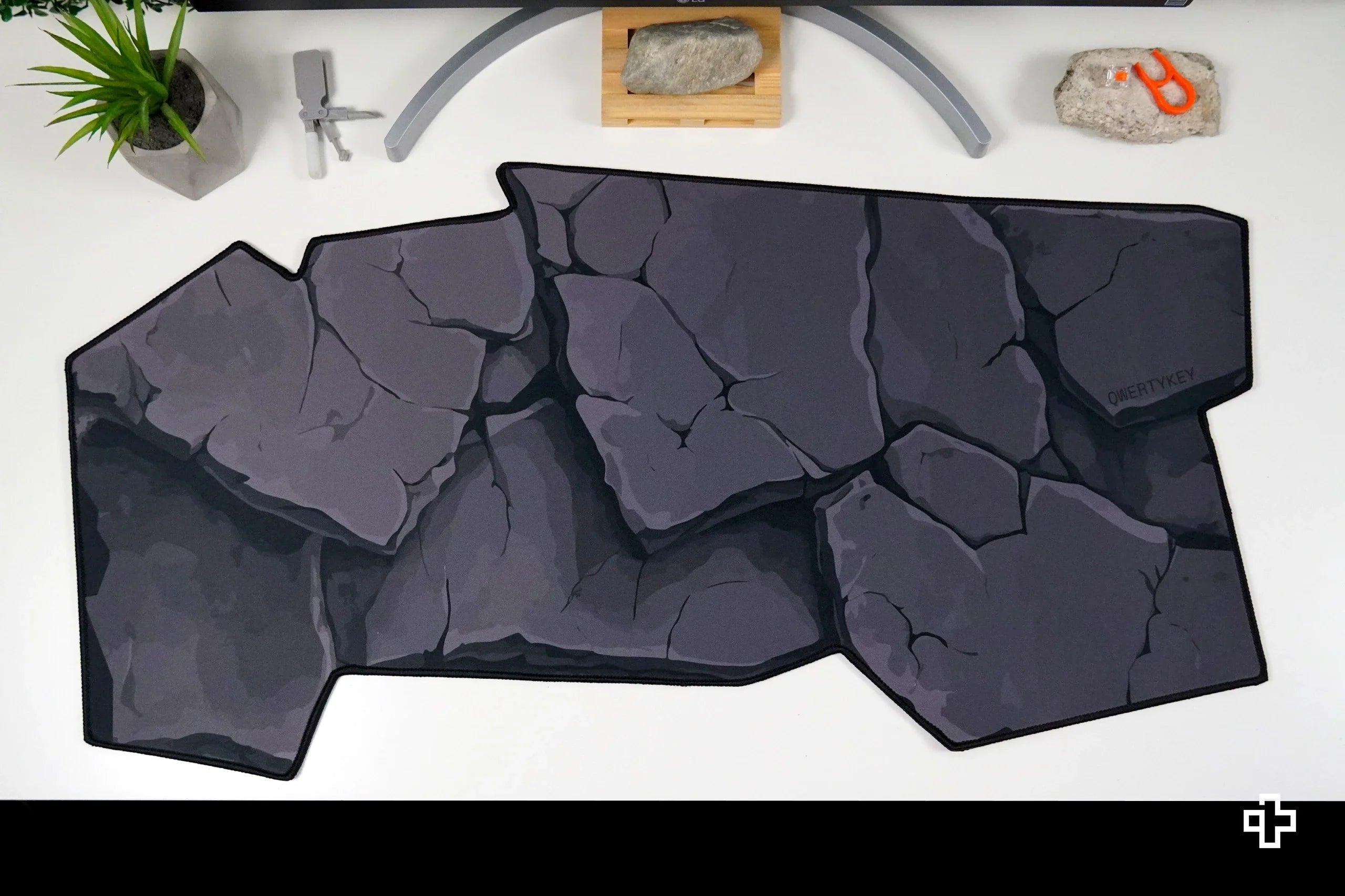 QwertyKey Stone Deskmat 4mm Stitched Edges