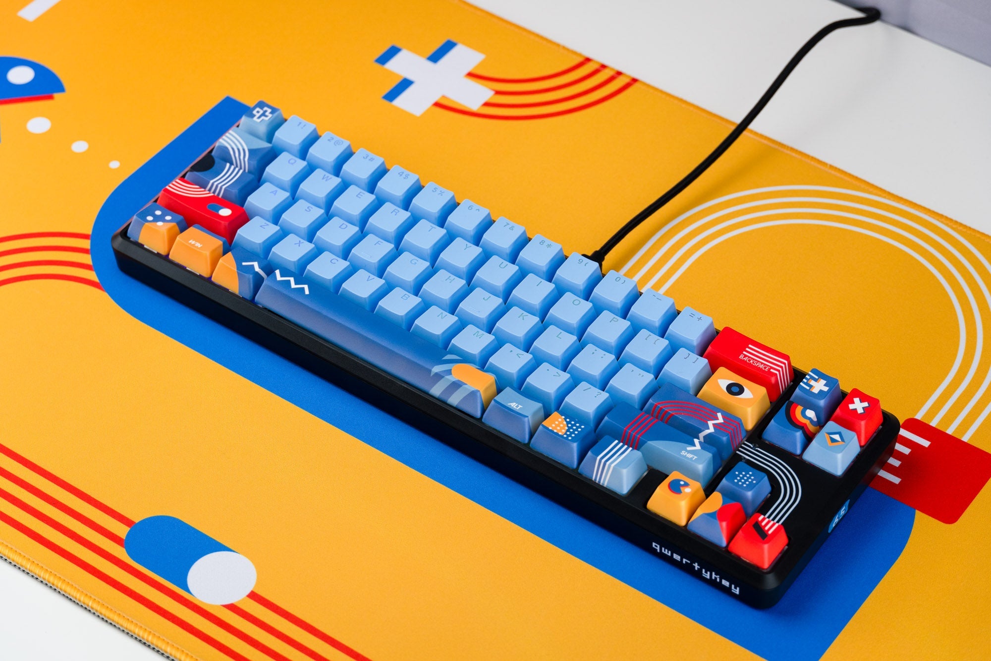 QwertyKey65 Metric Hotswap RGB Mechanical Gaming Keyboard - QwertyKey