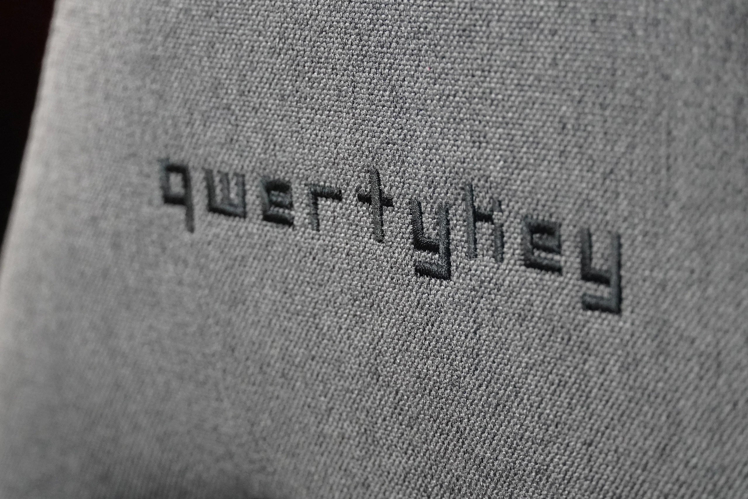 QwertyKey - QK/ALT, Gray Gaming Chair