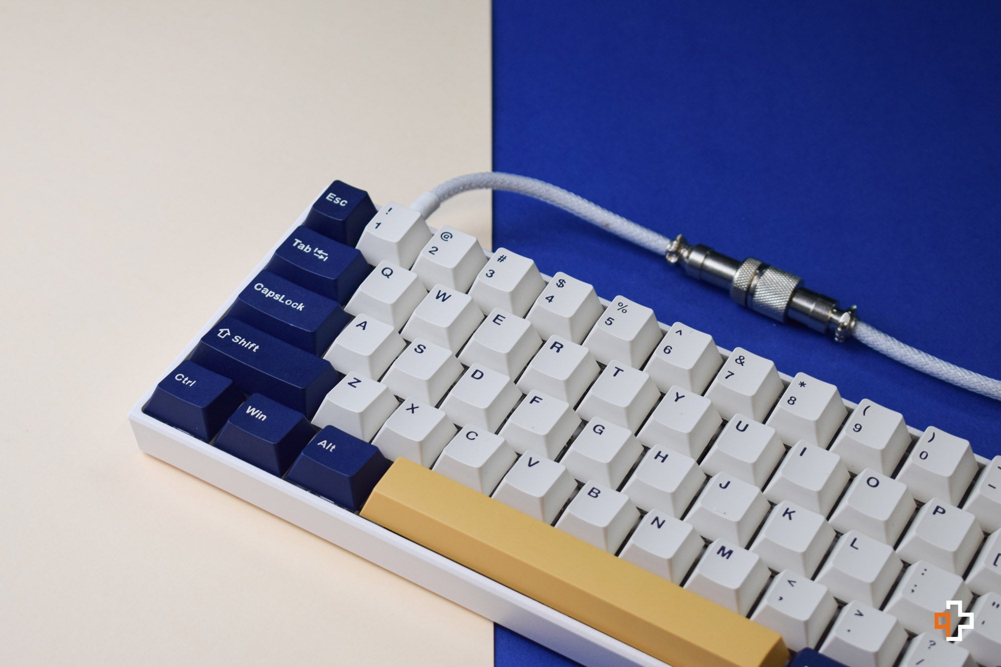 Set Keycaps QWERTY Submarine Profile Cherry PBT Double Shot - QwertyKey