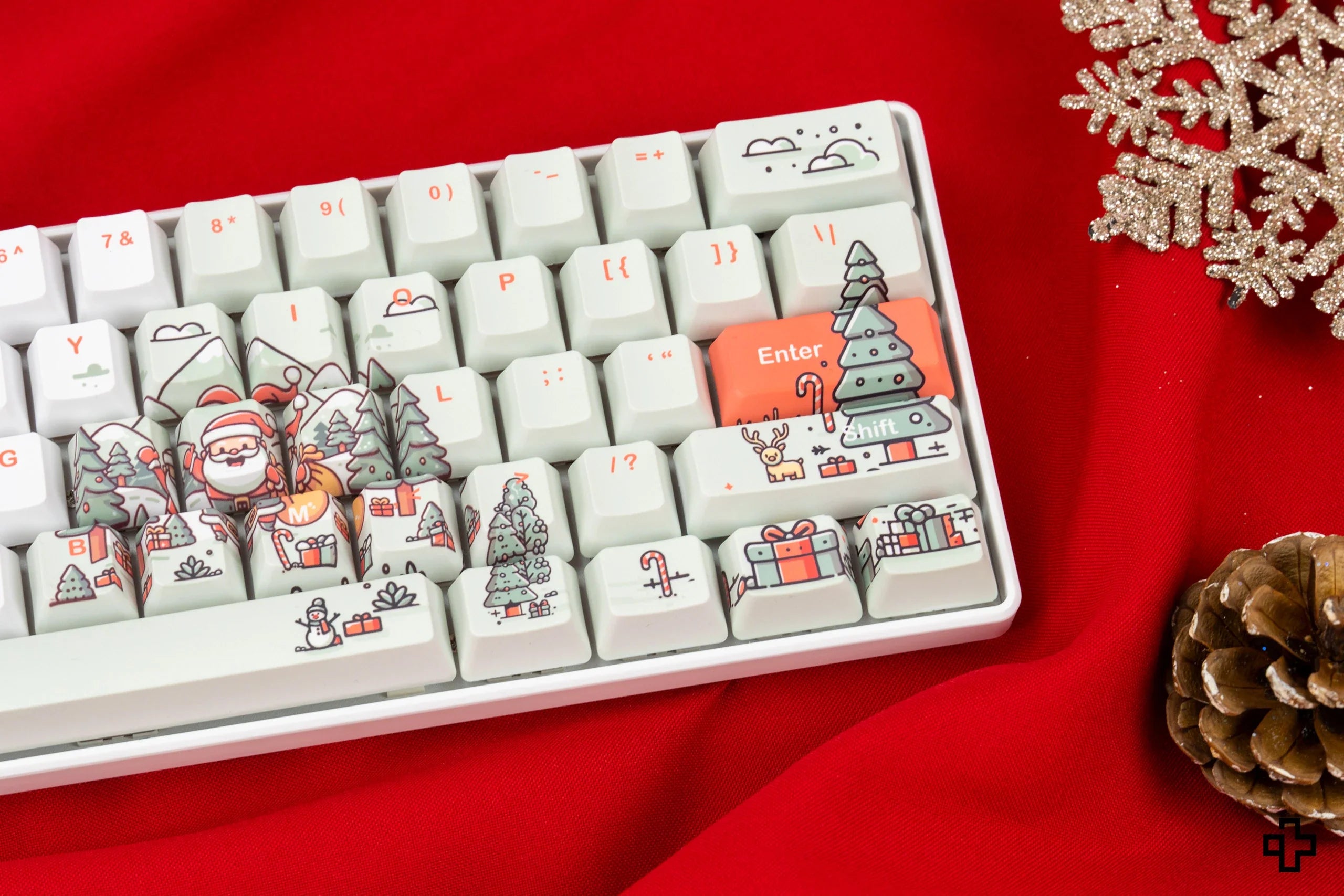QwertyKey Santa Hotswap Christmas Mechanical Gaming Keyboard